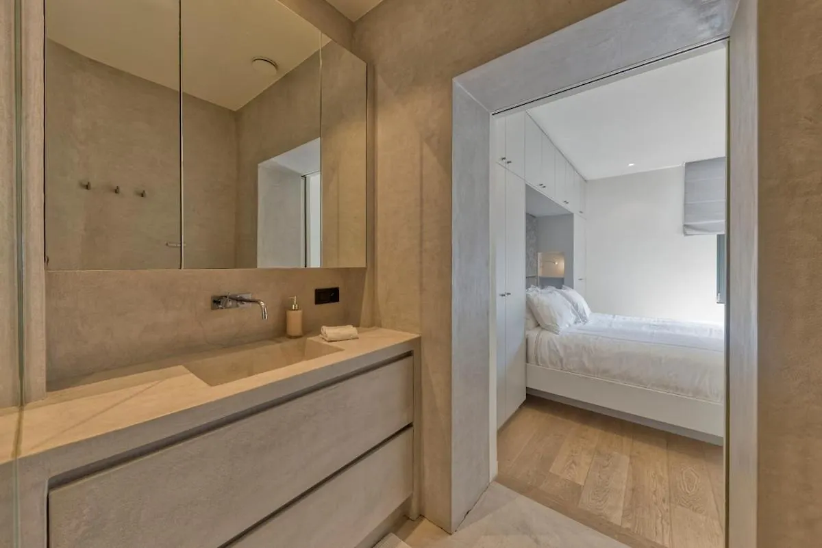 Downtown Brussels Splendor Suites II